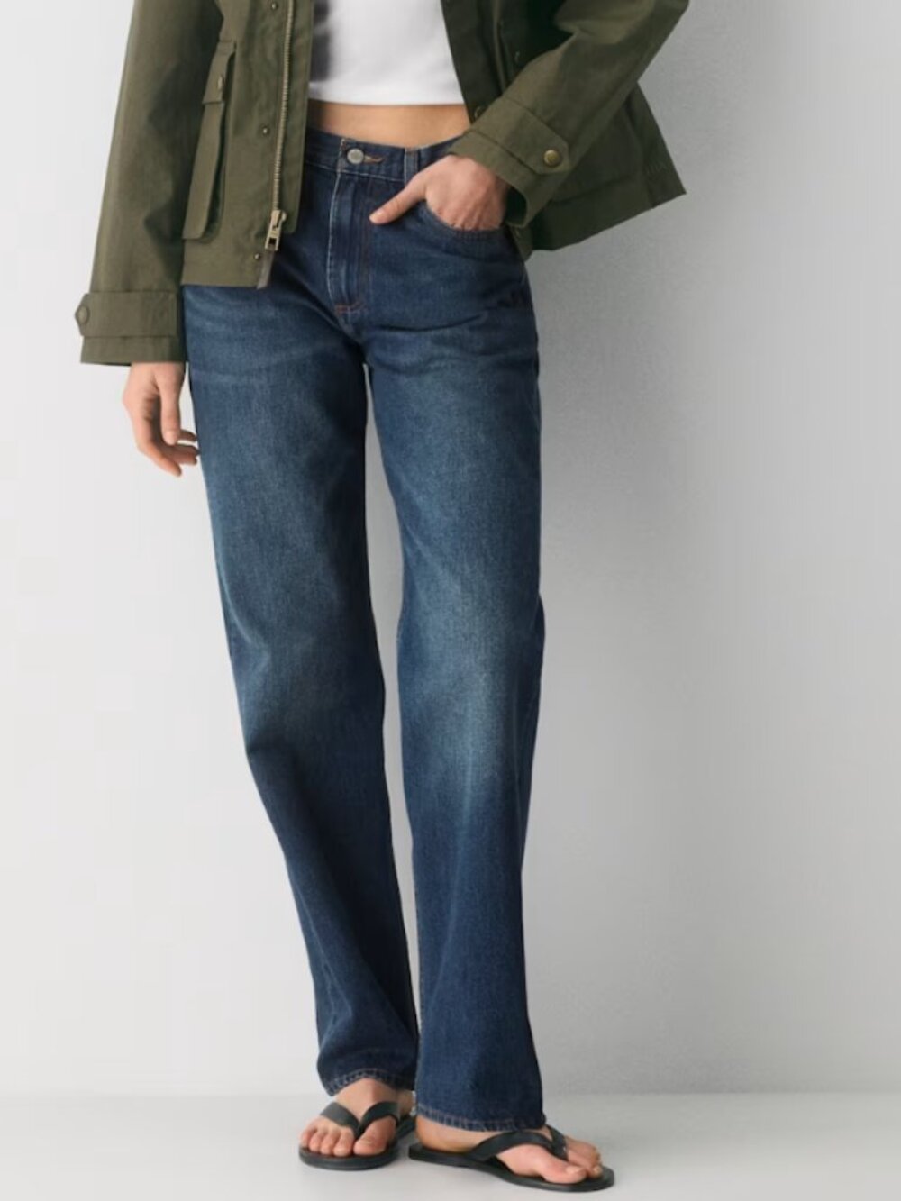 Aritzia Denim Forum The '90s Iggy Lo-Rise Baggy Jean Size 27